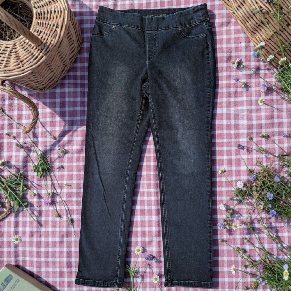 Chicos Perfect Stretch Pull On Slim Leg Jeans Waist 33 Chicos Size 1 Blue